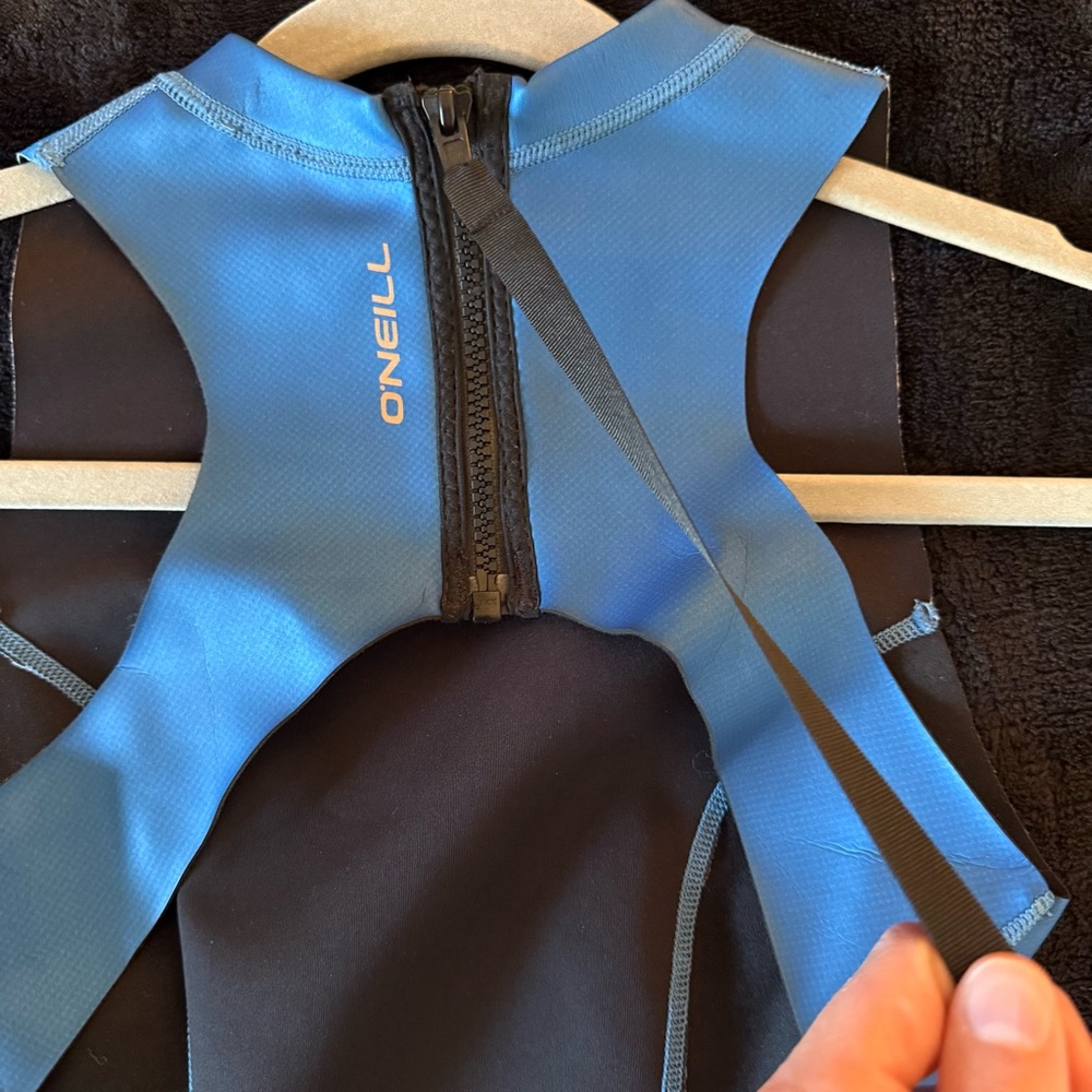 O’NEILL LIVELY ONE RASHGUARD - Picture 3 of 7